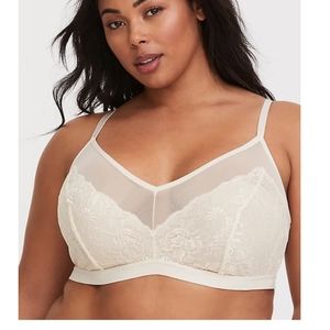 Torrid size 2 ivory Bralette